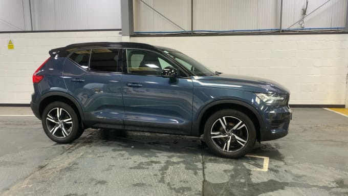 2022 Volvo Xc40