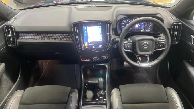 2022 Volvo Xc40