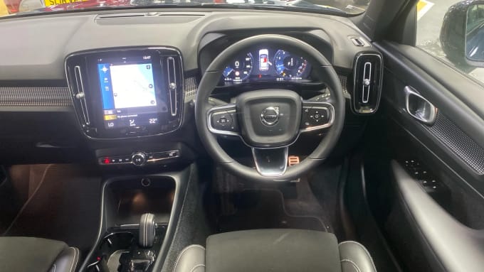 2022 Volvo Xc40