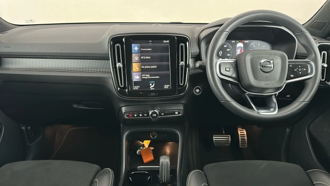 2022 Volvo Xc40
