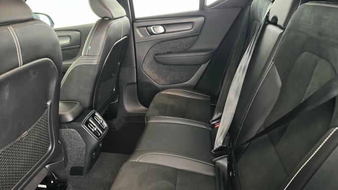 2022 Volvo Xc40