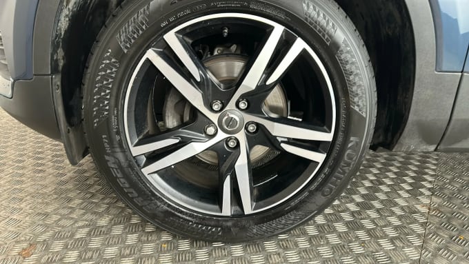 2022 Volvo Xc40