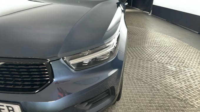 2022 Volvo Xc40
