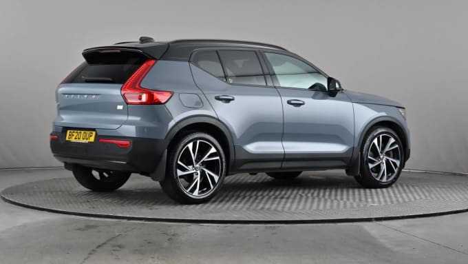 2020 Volvo Xc40