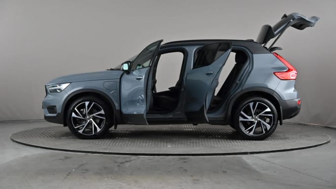 2020 Volvo Xc40