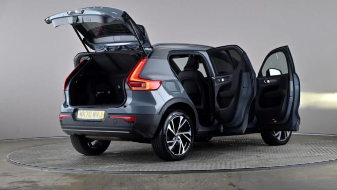 2020 Volvo Xc40