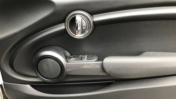 2019 Mini Hatch