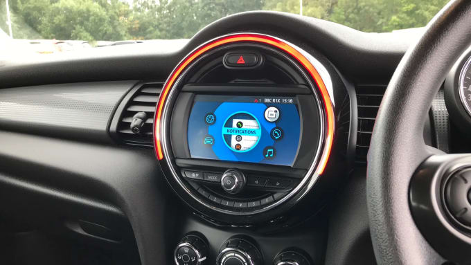 2019 Mini Hatch