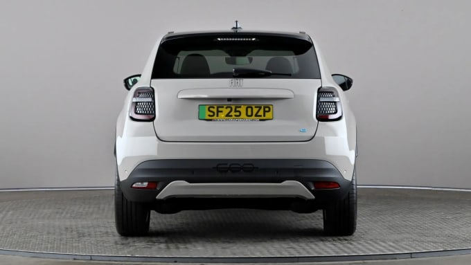 2025 Fiat 600