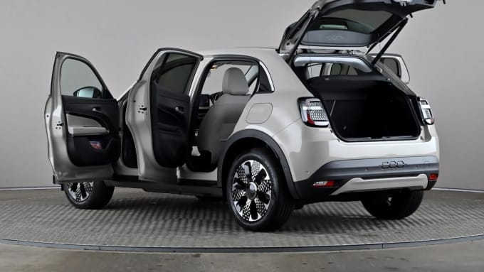 2025 Fiat 600