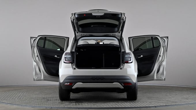 2025 Fiat 600