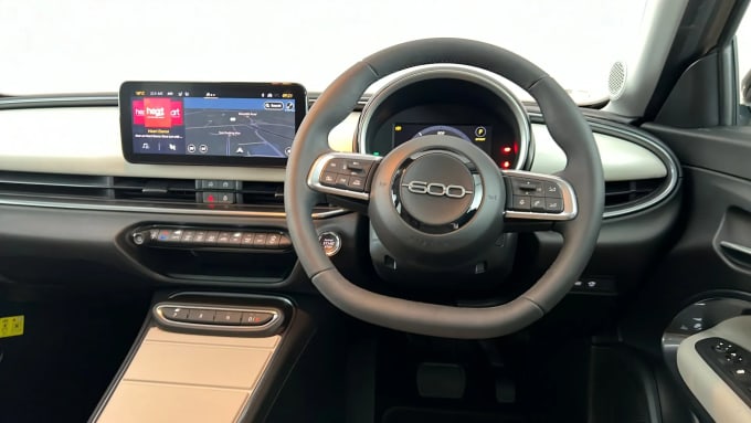2025 Fiat 600