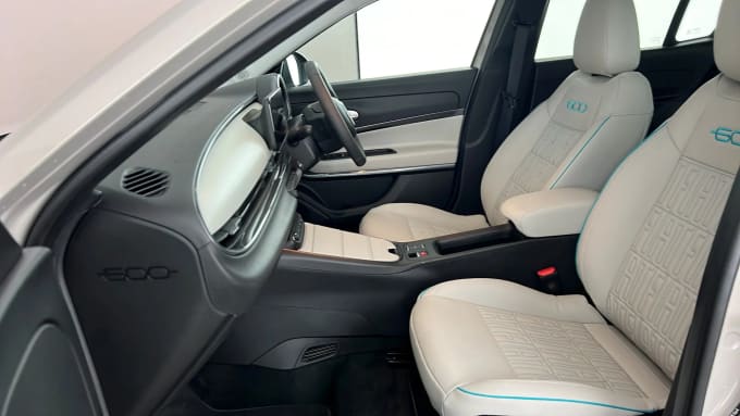 2025 Fiat 600