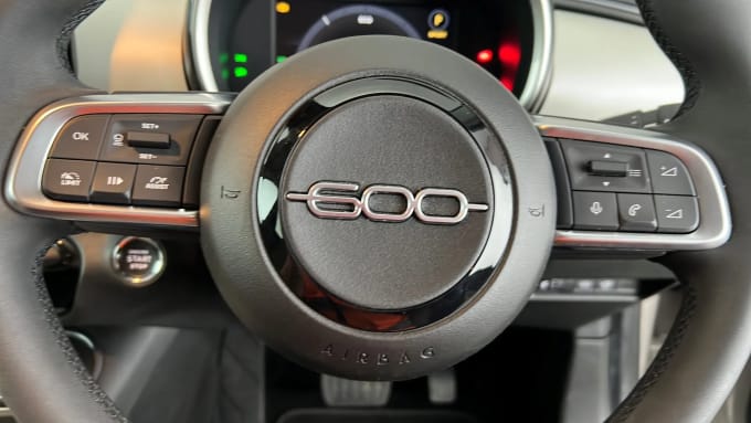 2025 Fiat 600