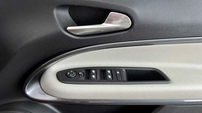 2025 Fiat 600