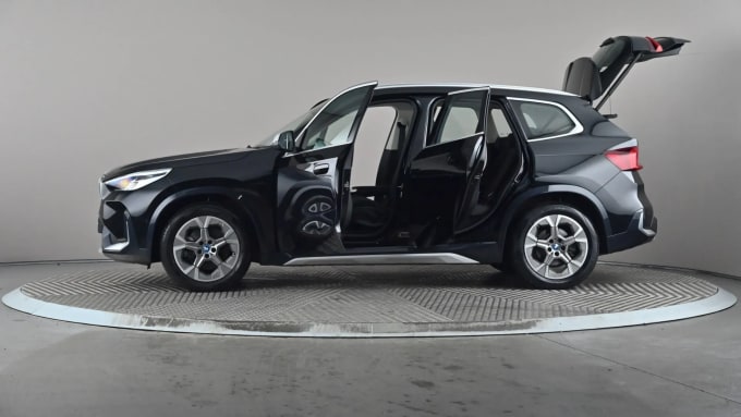 2023 BMW Ix1