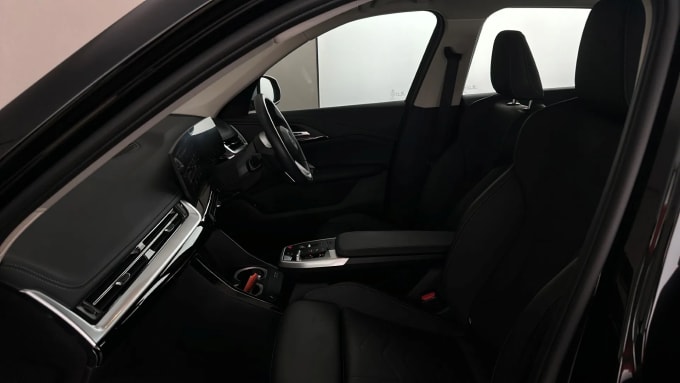 2023 BMW Ix1