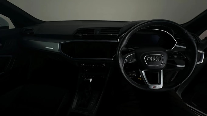 2021 Audi Q3