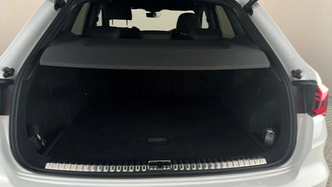 2021 Audi Q3