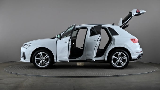 2021 Audi Q3