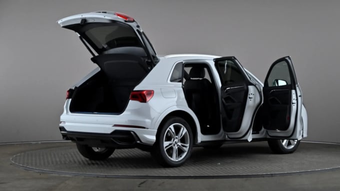 2021 Audi Q3