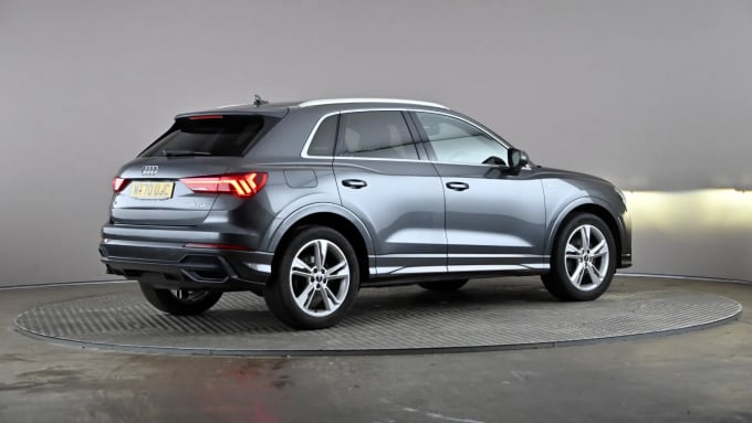 2021 Audi Q3