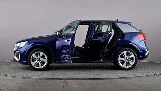 2022 Audi Q2