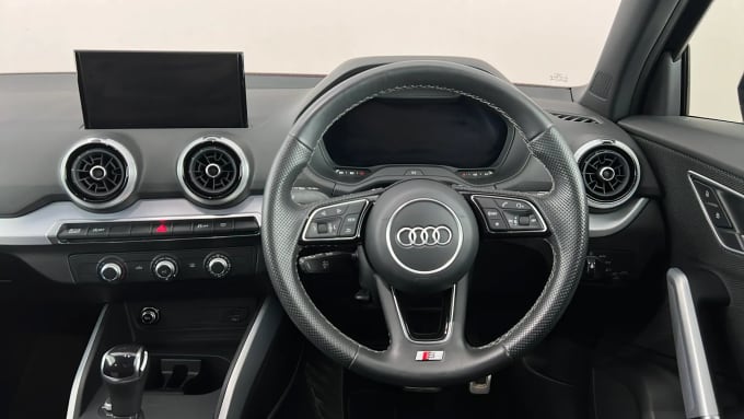 2022 Audi Q2