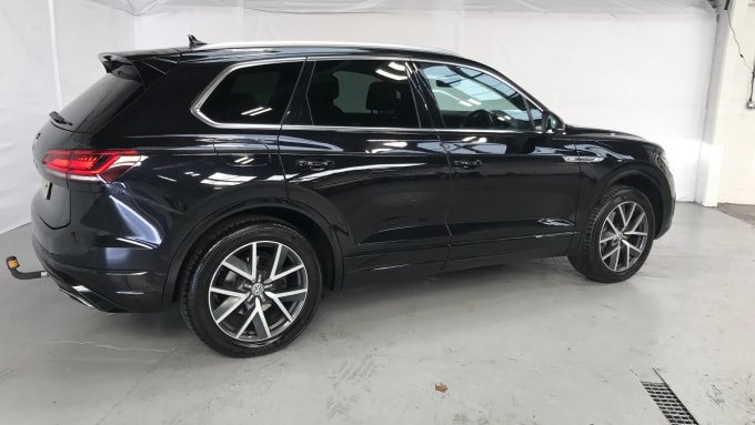 2019 Volkswagen Touareg