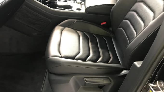 2019 Volkswagen Touareg