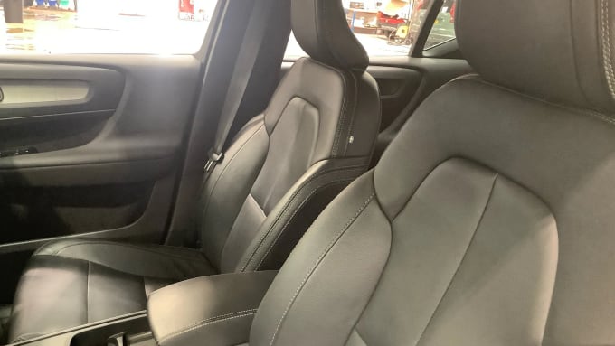 2021 Volvo Xc40