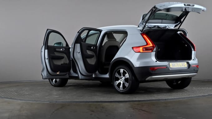 2021 Volvo Xc40