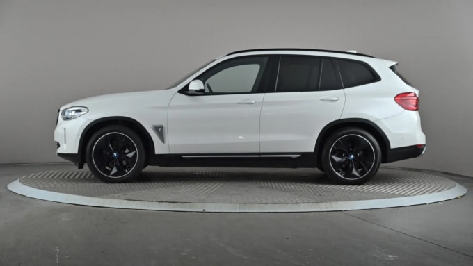 2022 BMW Ix3