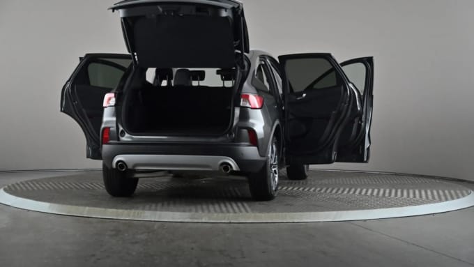 2022 Ford Kuga