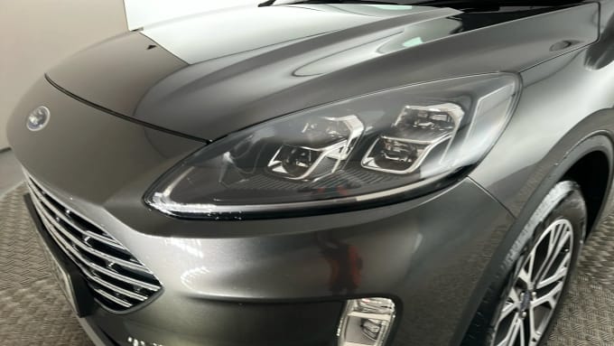 2022 Ford Kuga