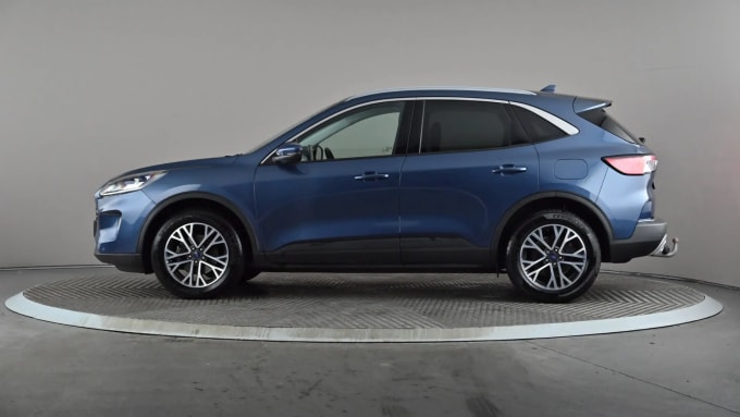 2022 Ford Kuga