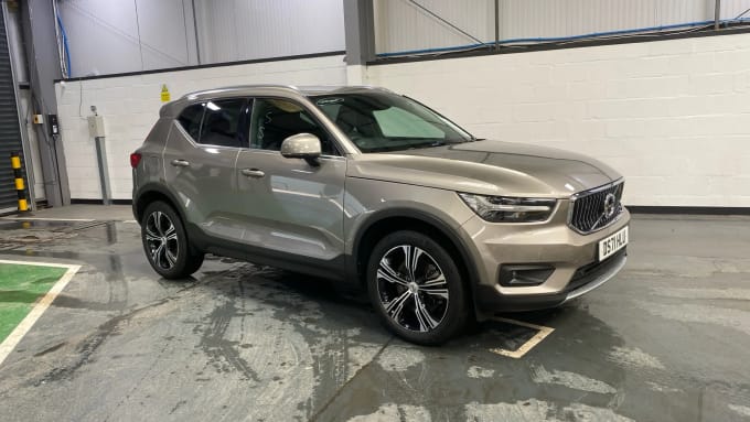 2022 Volvo Xc40