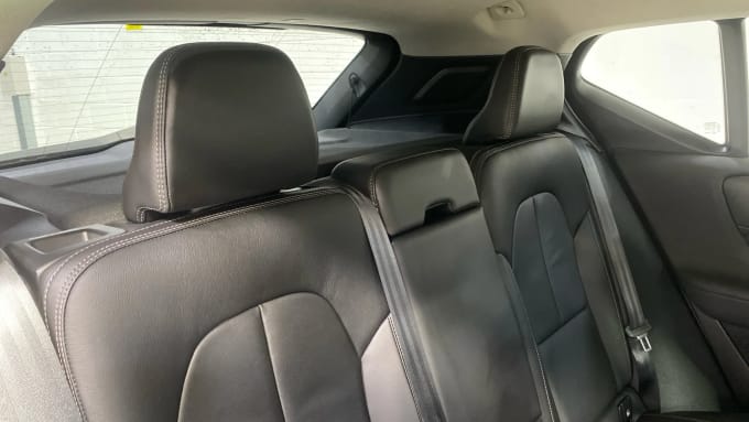 2022 Volvo Xc40