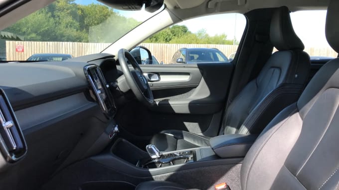 2021 Volvo Xc40
