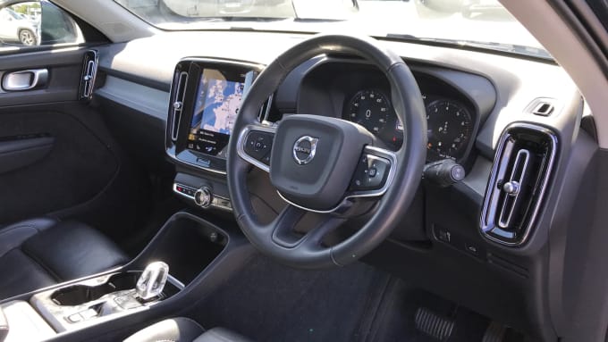 2021 Volvo Xc40