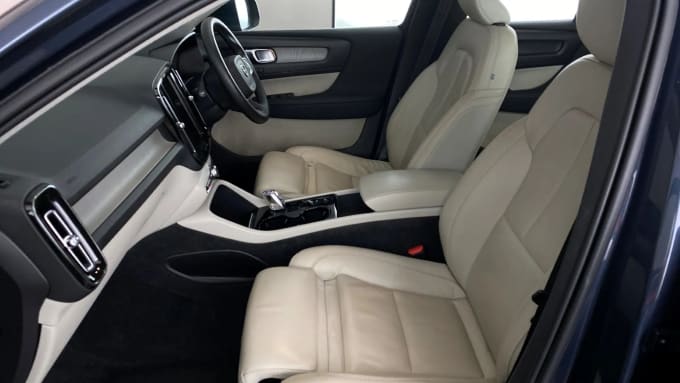 2021 Volvo Xc40