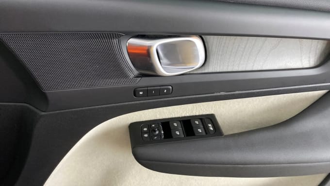 2021 Volvo Xc40