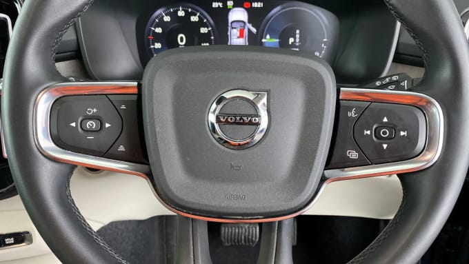 2021 Volvo Xc40