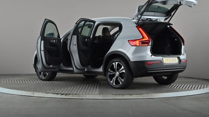 2022 Volvo Xc40