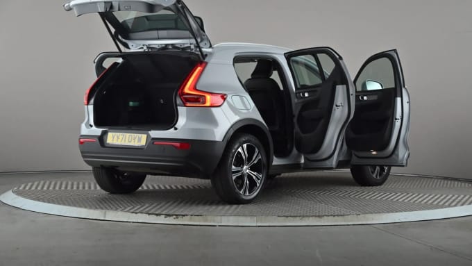 2022 Volvo Xc40