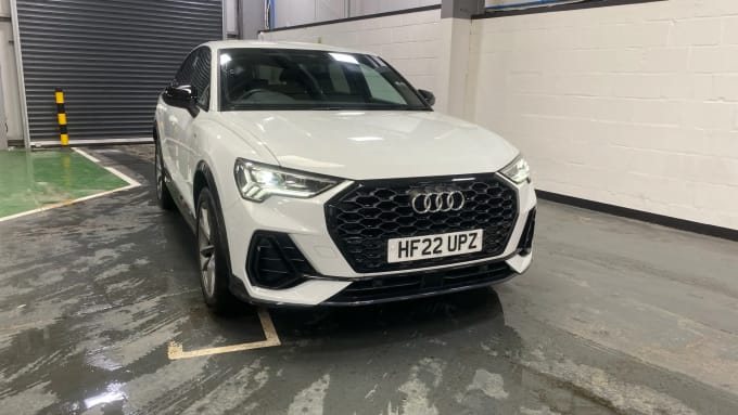 2022 Audi Q3