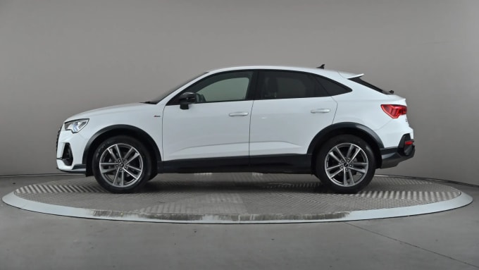 2022 Audi Q3