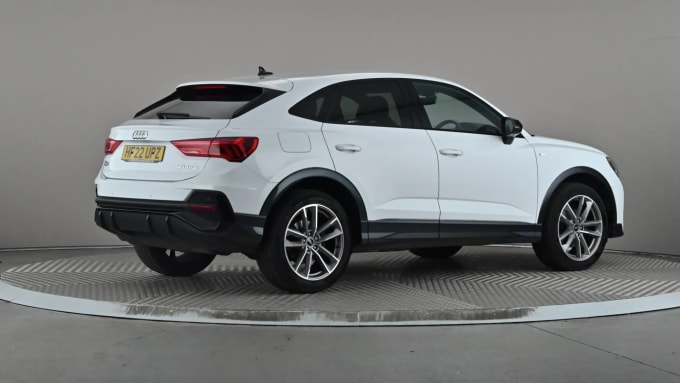 2022 Audi Q3
