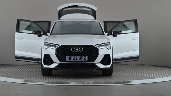 2022 Audi Q3