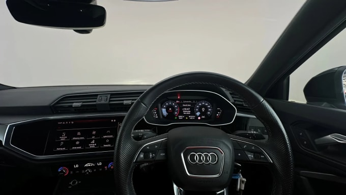 2022 Audi Q3